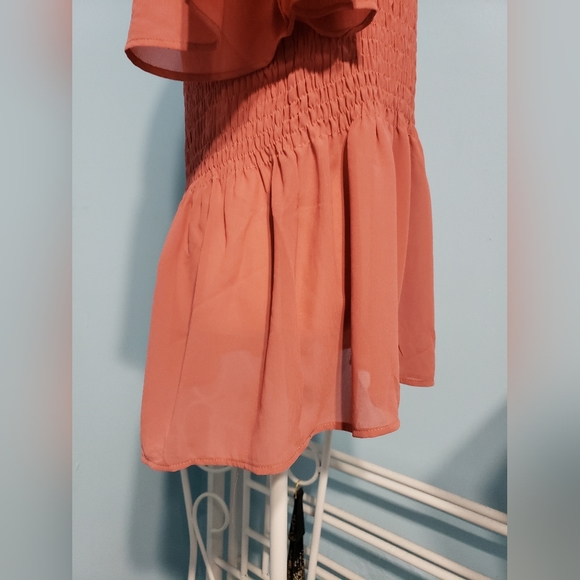 Off the shoulder Blouse - Picture 9 of 13